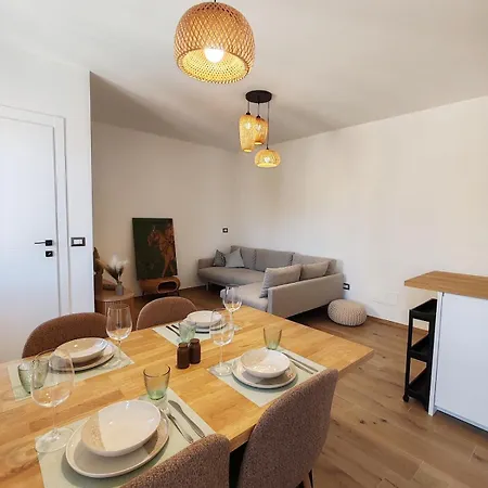 Marea De L'alguer - A Stone's Throw From The Sea